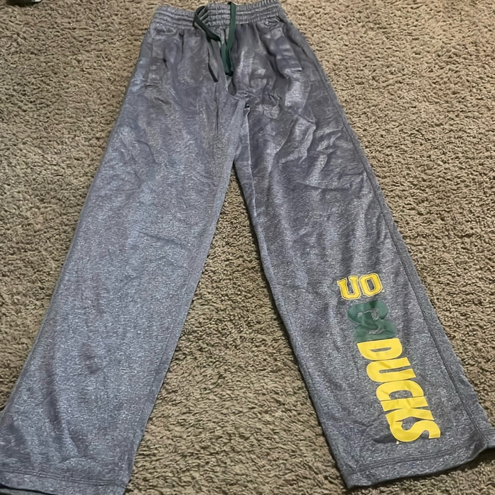 University of Oregon “Go Ducks” Section 101 by Knights apparel pants. Sz Small